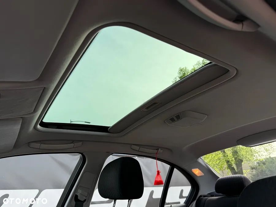 BMW Seria 3 - 13