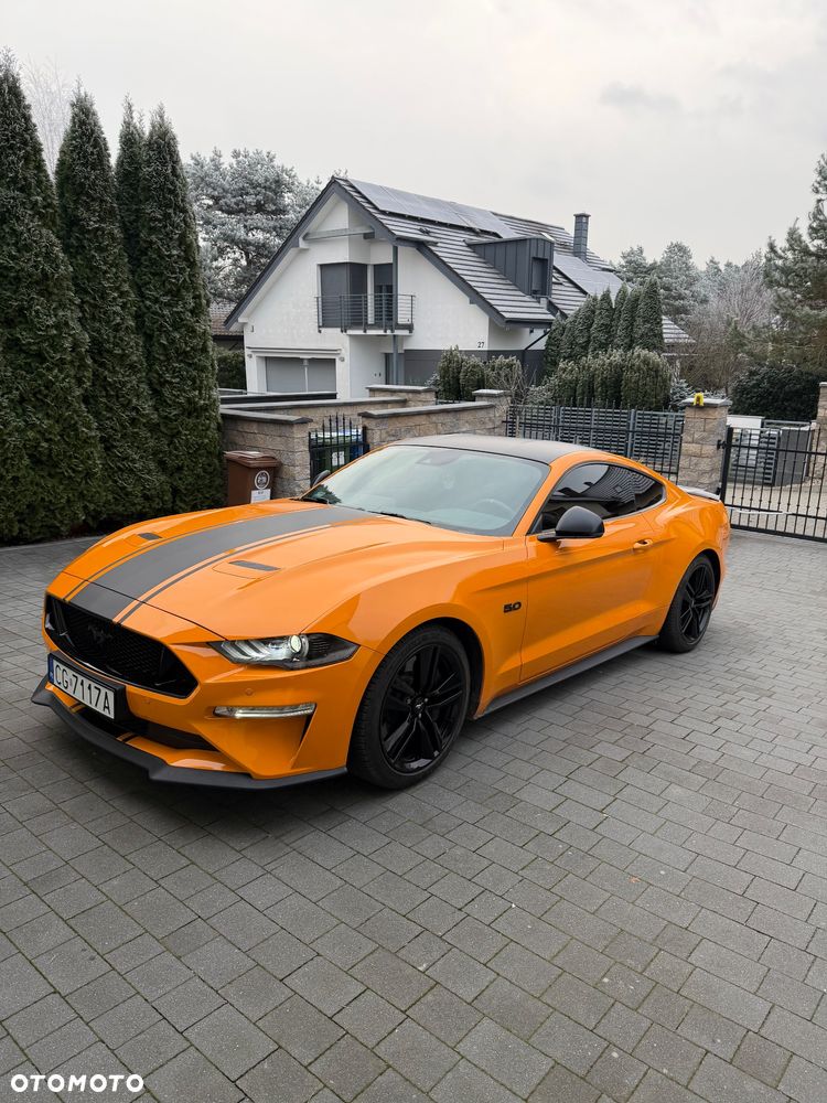 Ford Mustang - 2
