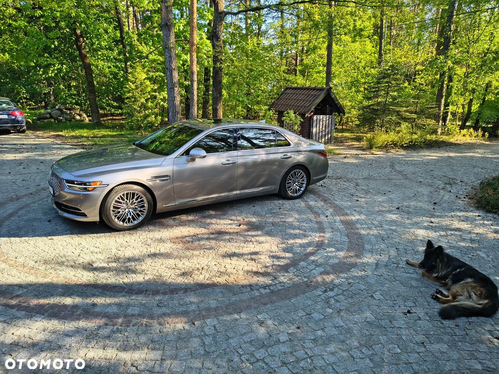 Genesis G90 - 6