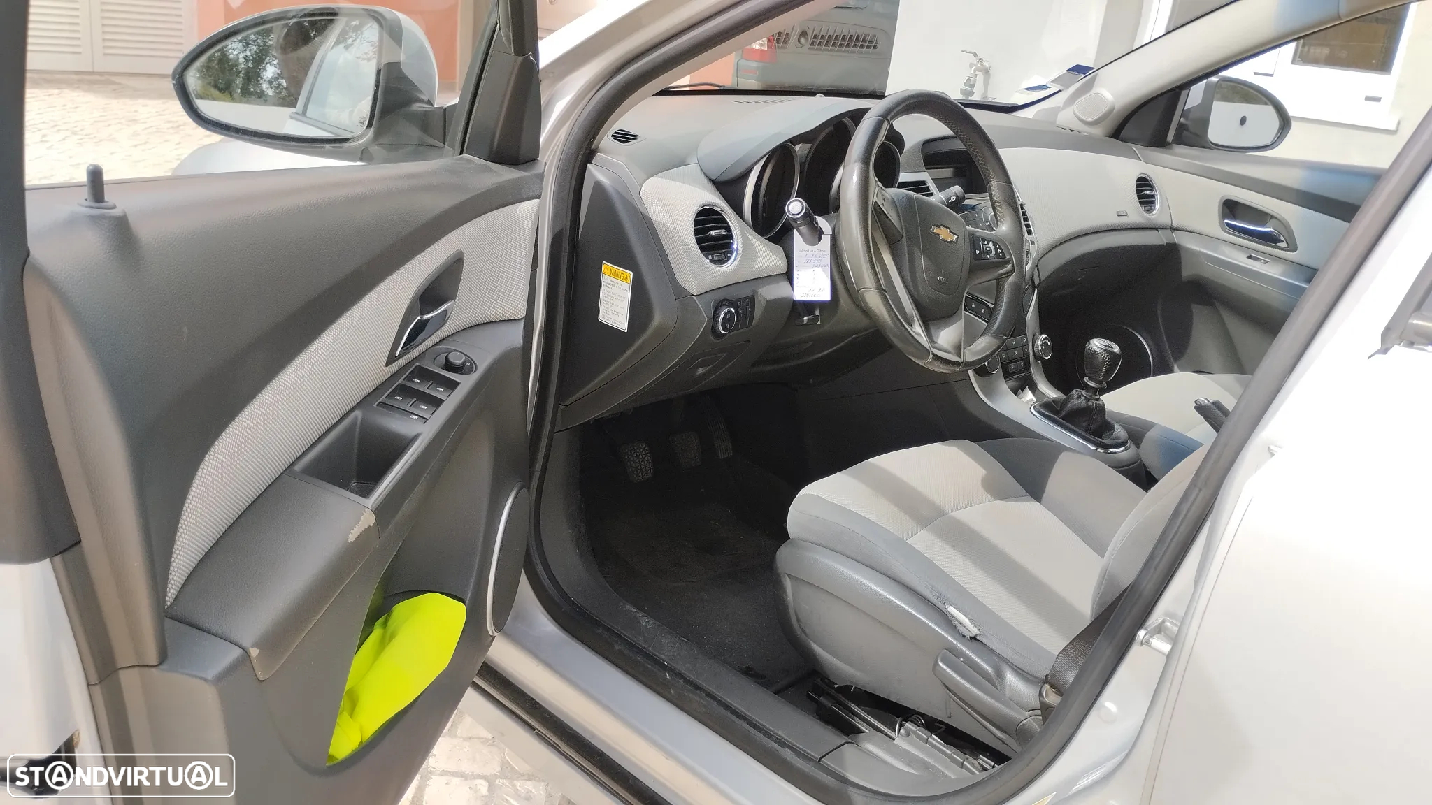 Chevrolet Cruze 1.6 LS - 9