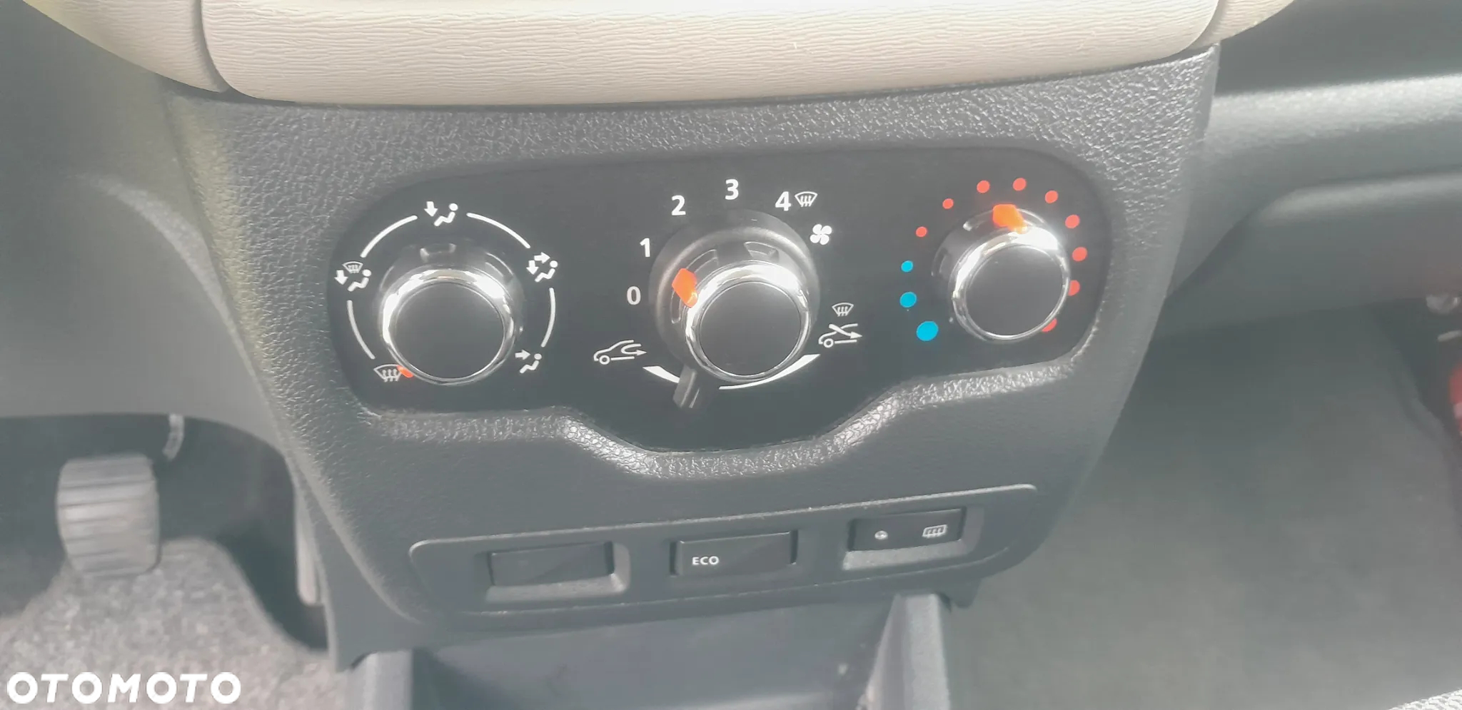 Dacia Lodgy 1.2 TCe Laureate - 20