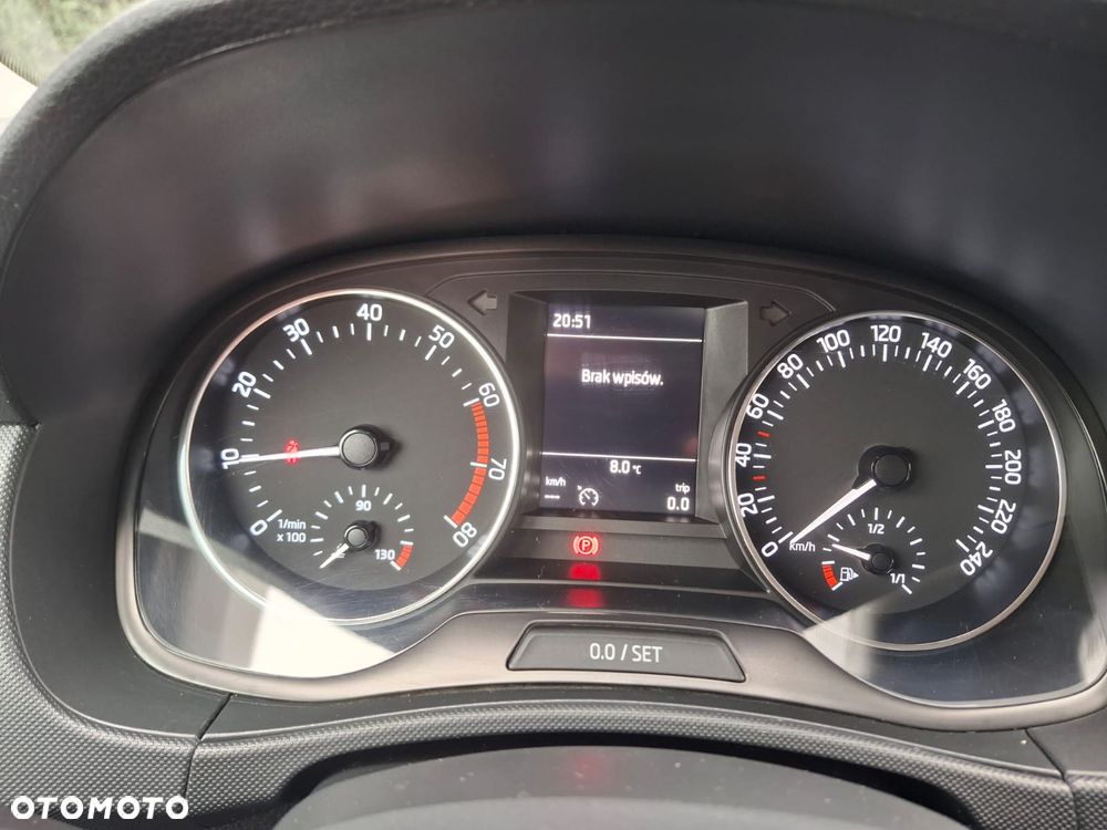 Skoda Fabia 1.0 TSI Cool Edition Red & Grey - 18