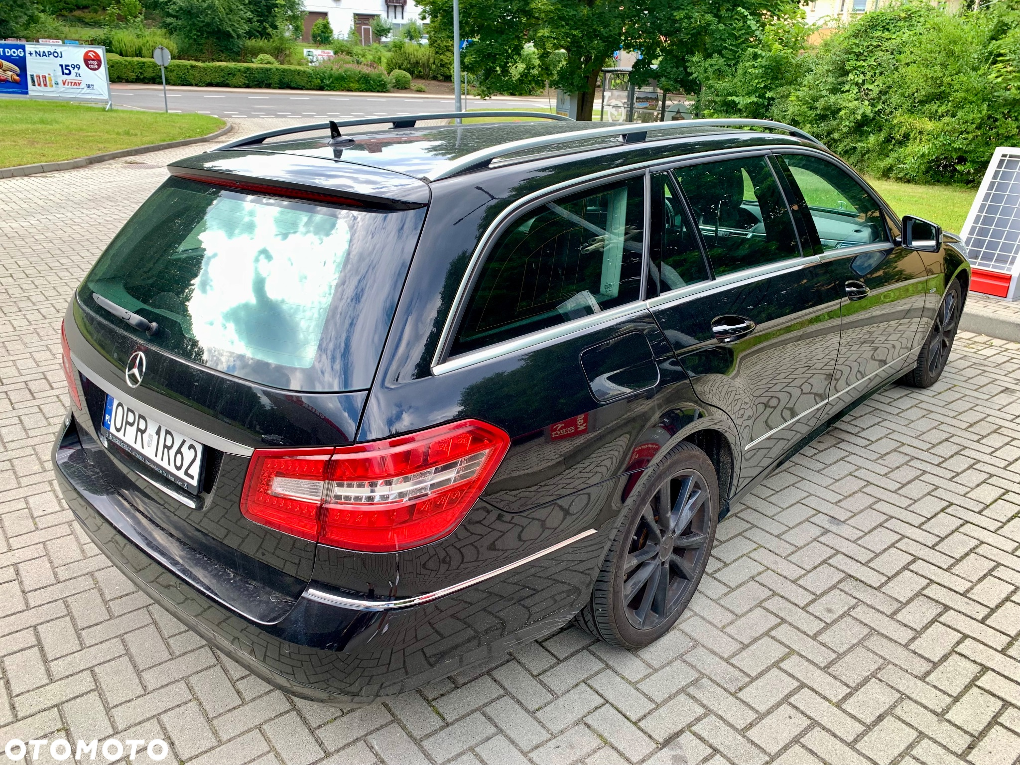 Mercedes-Benz Klasa E 250 T CDI DPF BlueEFFICIENCY 7G-TRONIC Avantgarde - 9
