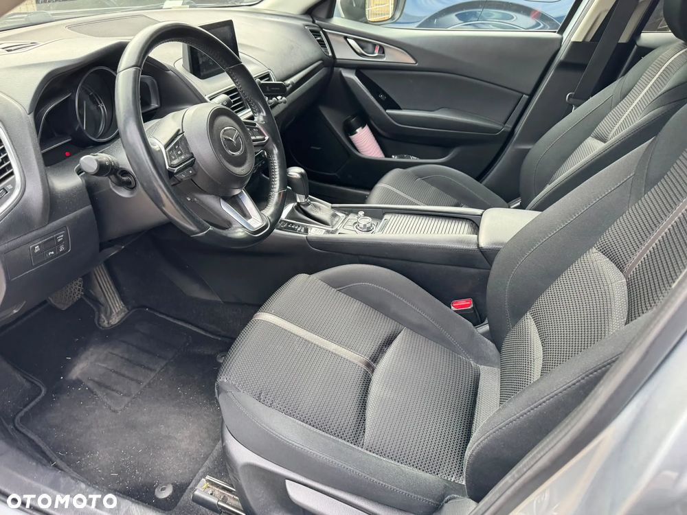 Mazda 3 - 8