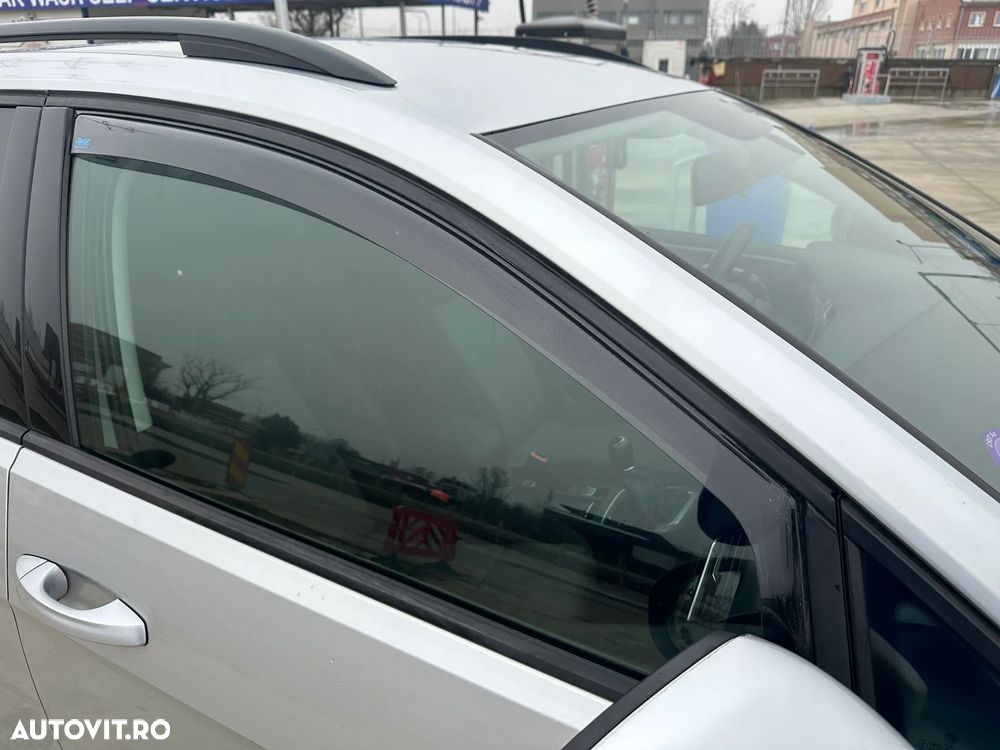 Volkswagen Golf 1.2 TSI BlueMotion Technology Comfortline - 12