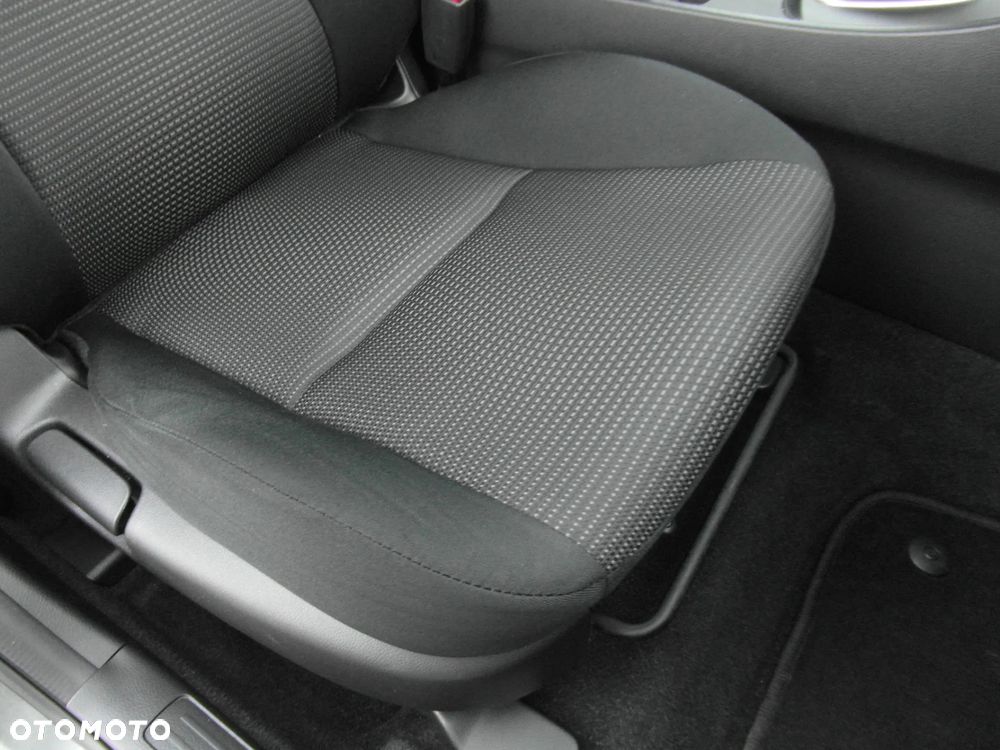 Mazda 3 1.6 MZR Active Plus - 18