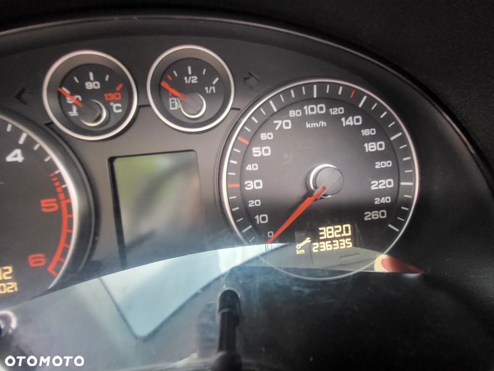 Audi A3 Sportback 1.9 TDI DPF Ambition - 12
