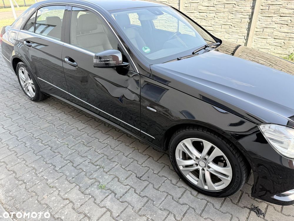 Mercedes-Benz Klasa E 220 CDI BlueEff Avantgarde - 6