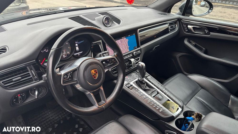 Porsche Macan - 8
