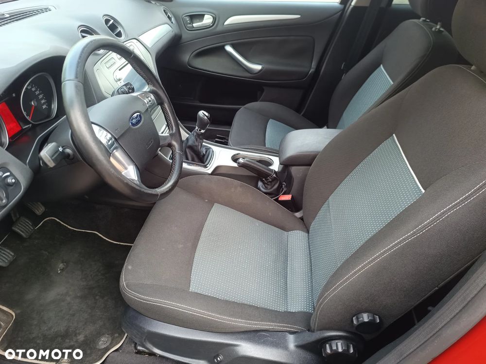 Ford Mondeo 1.6 Trend - 15