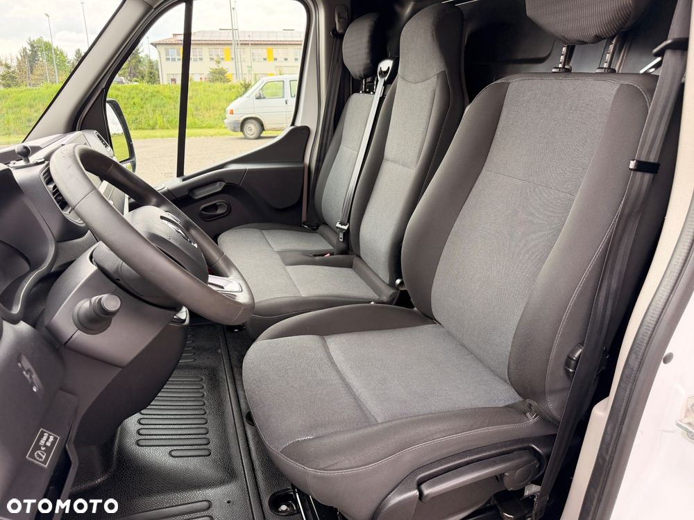 Renault Master L2H2  2.3 136KM - 9
