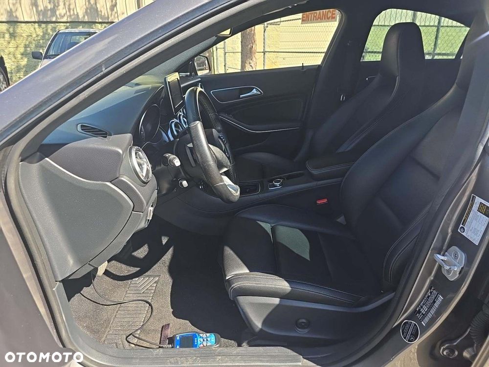 Mercedes-Benz CLA 250 7G-DCT Sport - 7