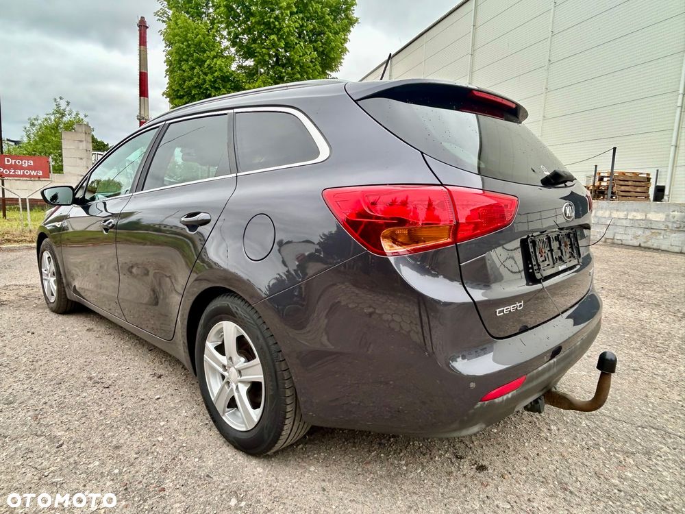 Kia Ceed 1.6 CRDi L - 11