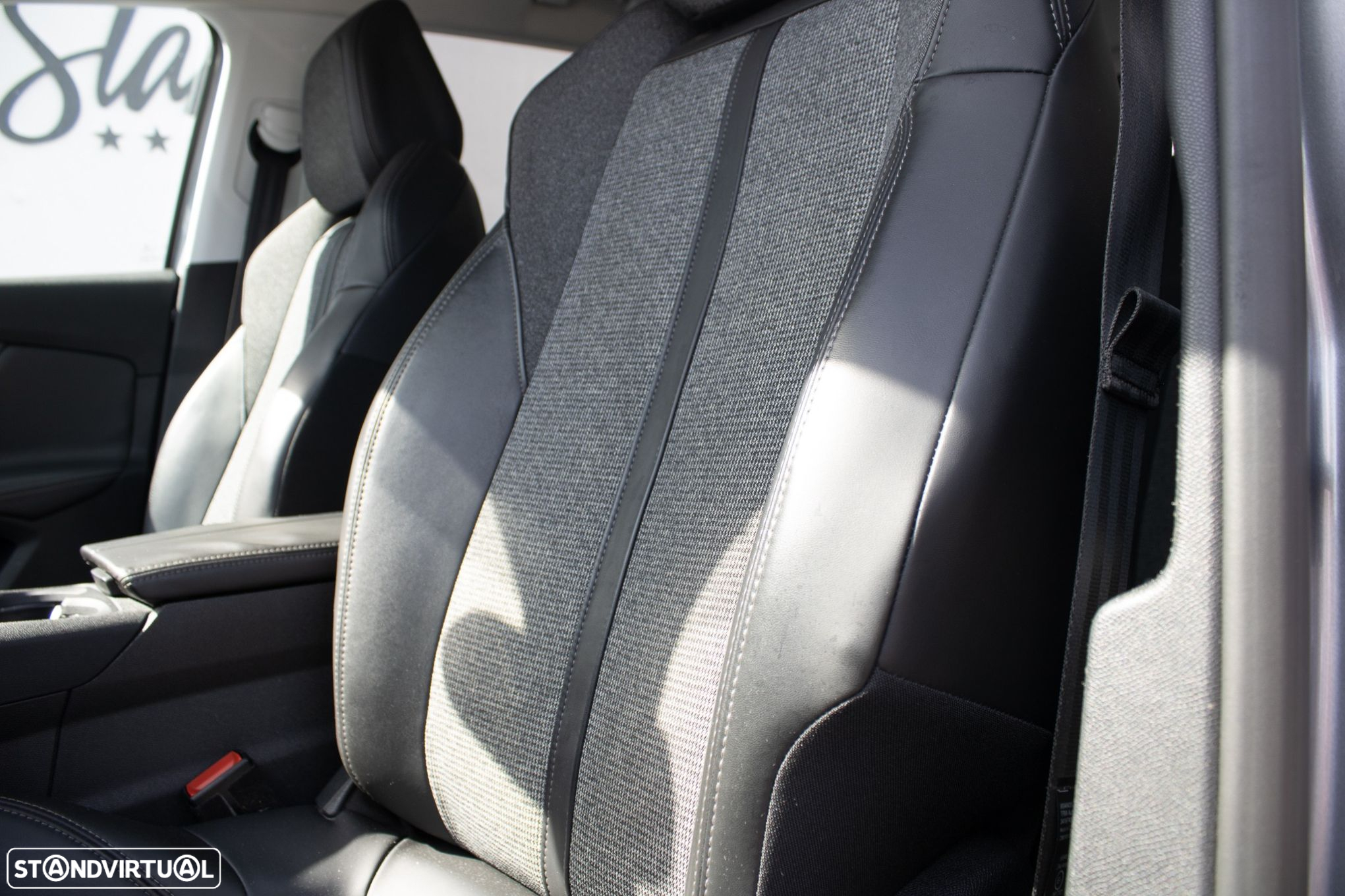 Peugeot 3008 1.6 BlueHDi Allure EAT6 J18 - 15