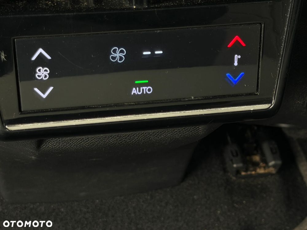 DS Automobiles DS 7 Crossback 1.6 E-Tense Bastille + - 32