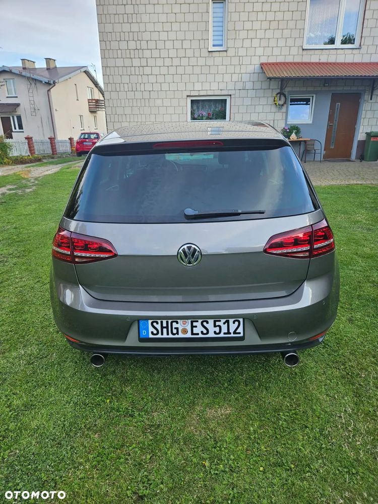 Volkswagen Golf - 5