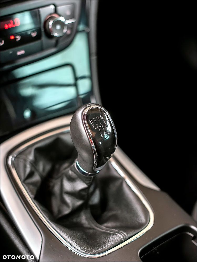 Opel Insignia - 28