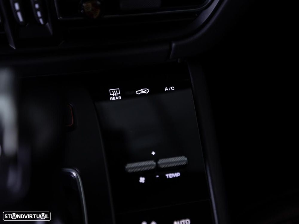Porsche Macan GTS - 28