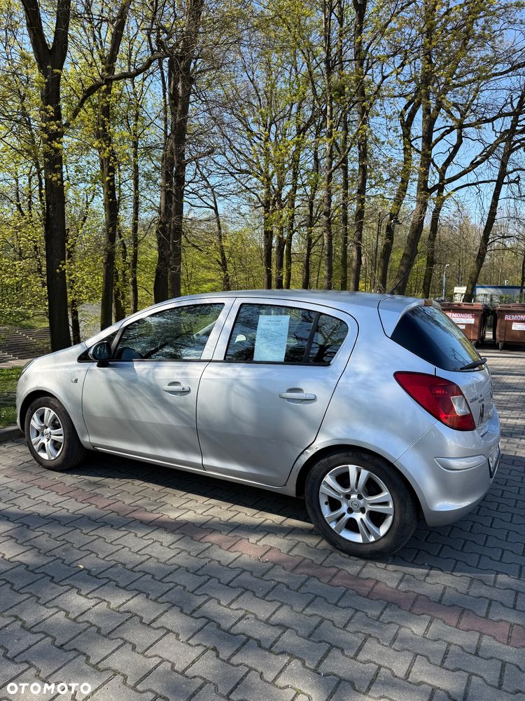 Opel Corsa 1.2 16V Enjoy - 3