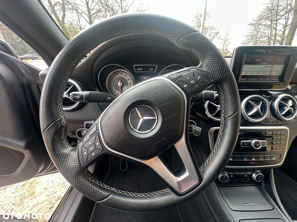 Mercedes-Benz CLA 250 4-Matic - 28