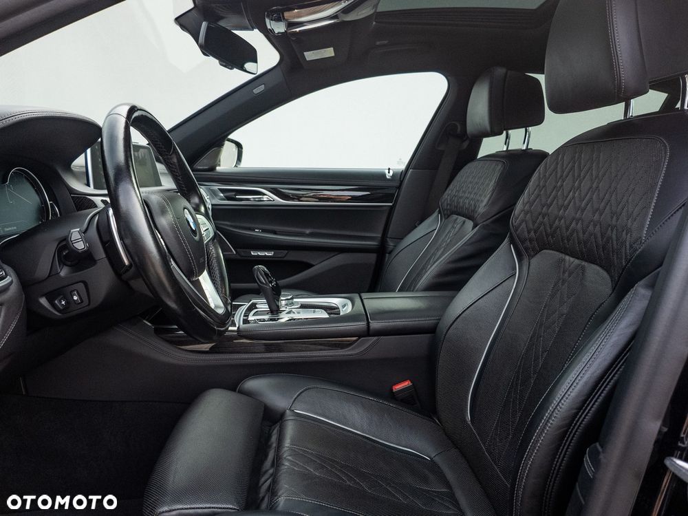 BMW Seria 7 750d xDrive - 14