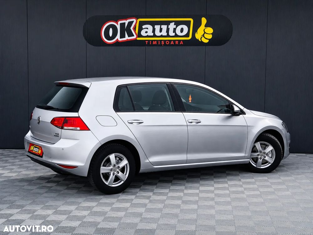 Volkswagen Golf - 5