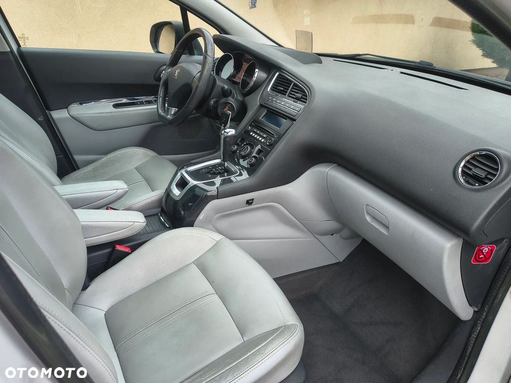 Peugeot 5008 HDI 160 Automatik Active - 5