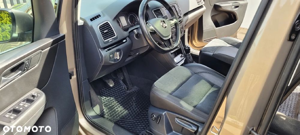 Volkswagen Sharan 2.0 TDI (BlueMotion Technology) Highline - 3
