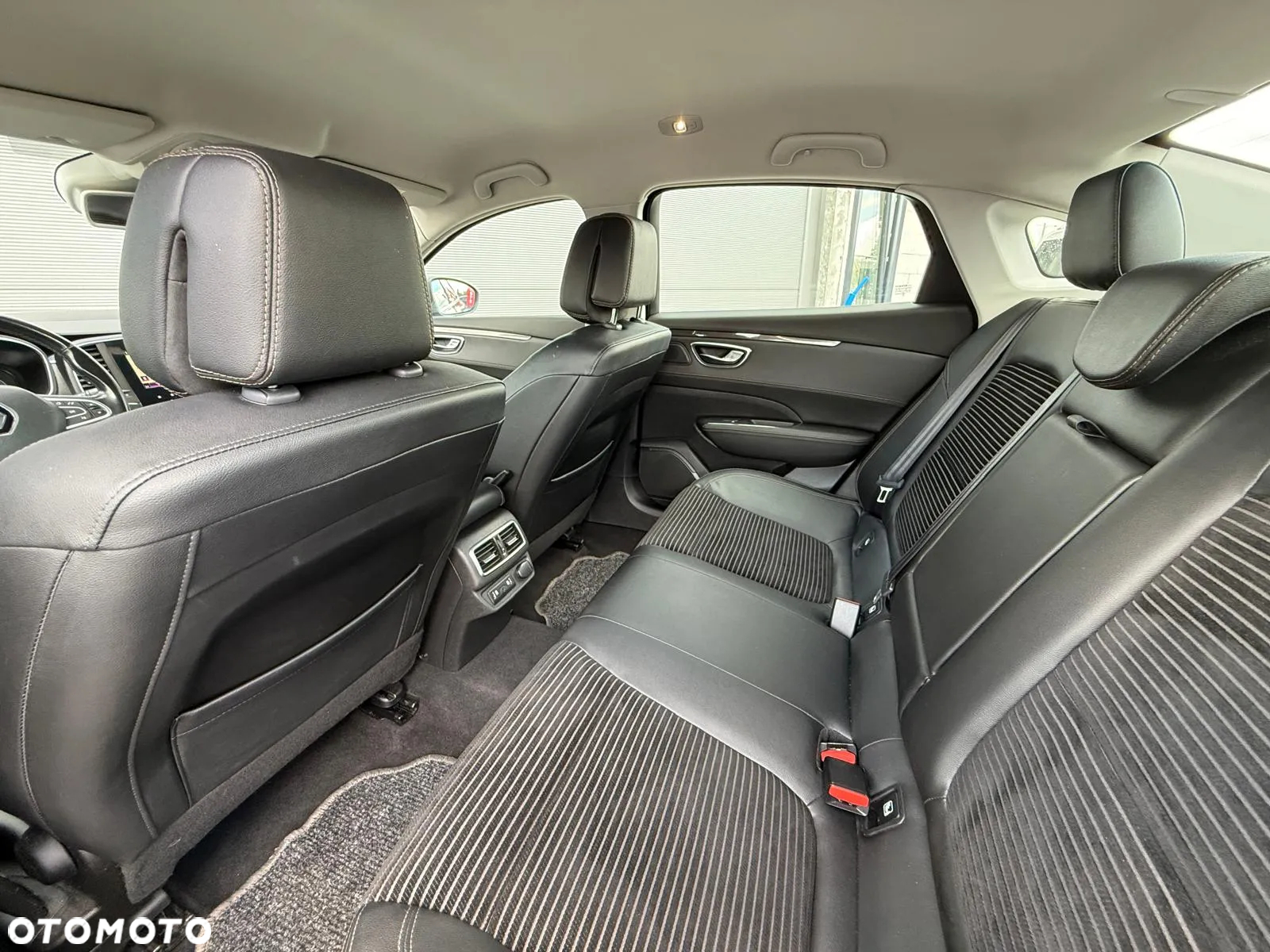 Renault Talisman Grandtour ENERGY dCi 130 EDC INTENS - 19