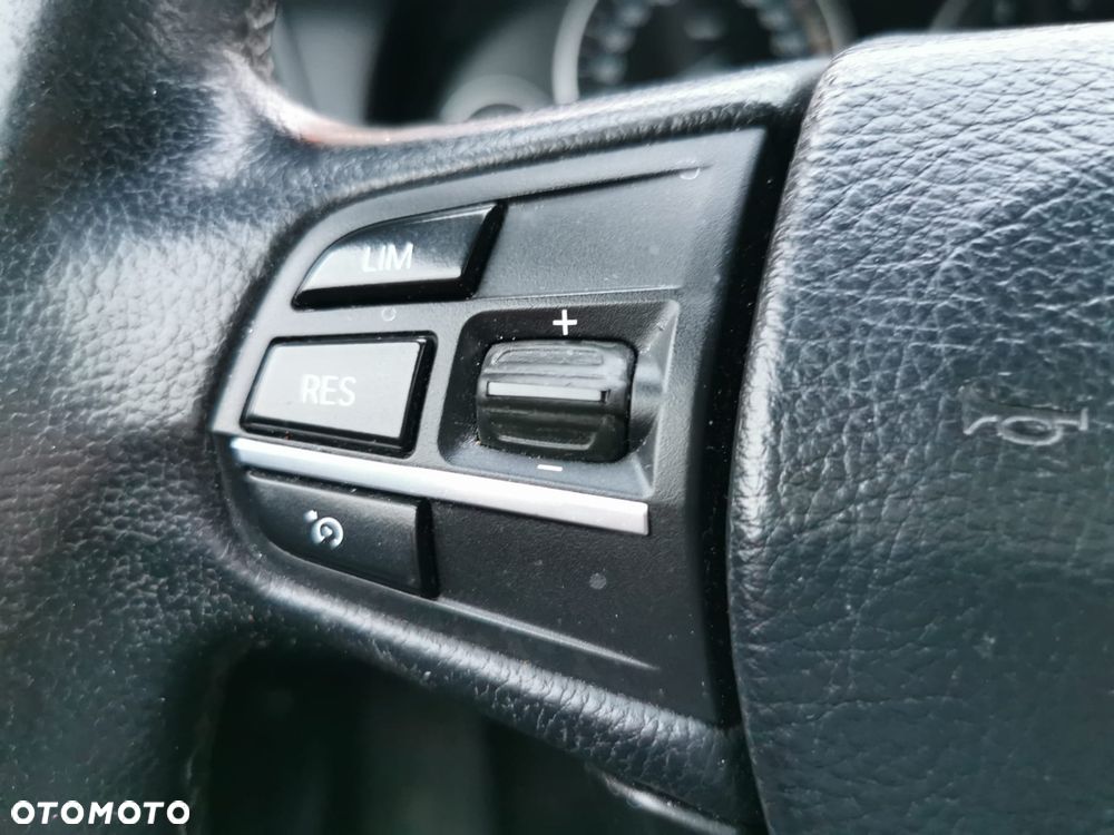 BMW Seria 5 520d - 16