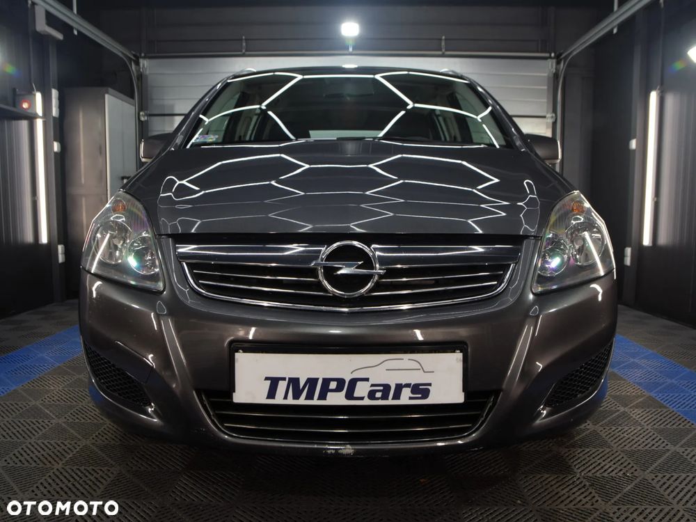 Opel Zafira - 9