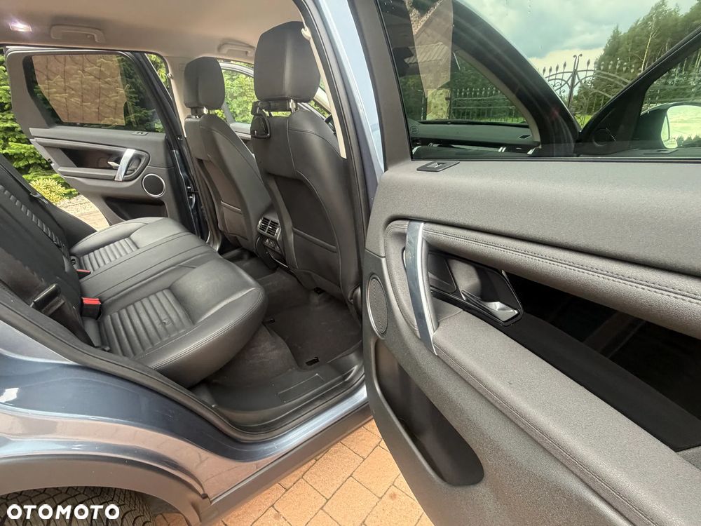 Land Rover Discovery Sport P250 SE - 27