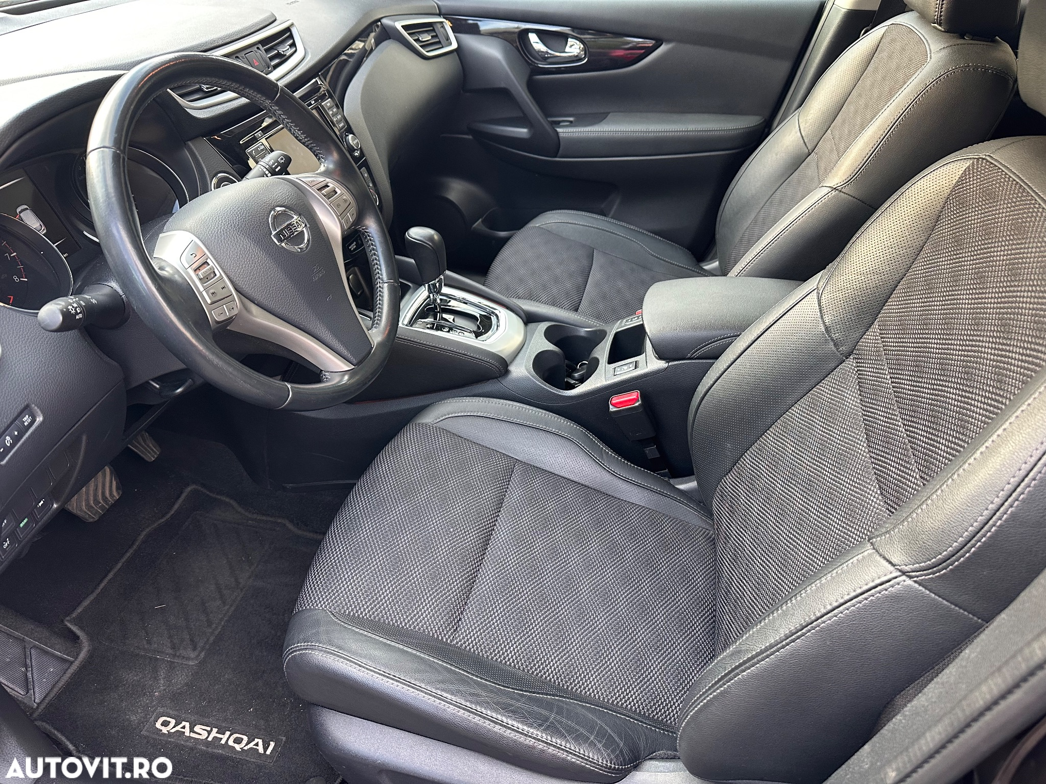 Nissan Qashqai 1.2 DIG-T Start/Stop X-TRONIC Tekna - 8
