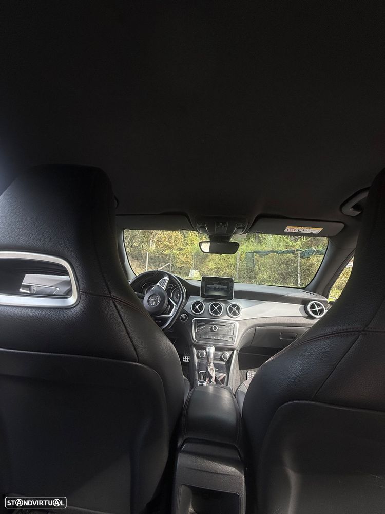 Mercedes-Benz CLA 180 - 9