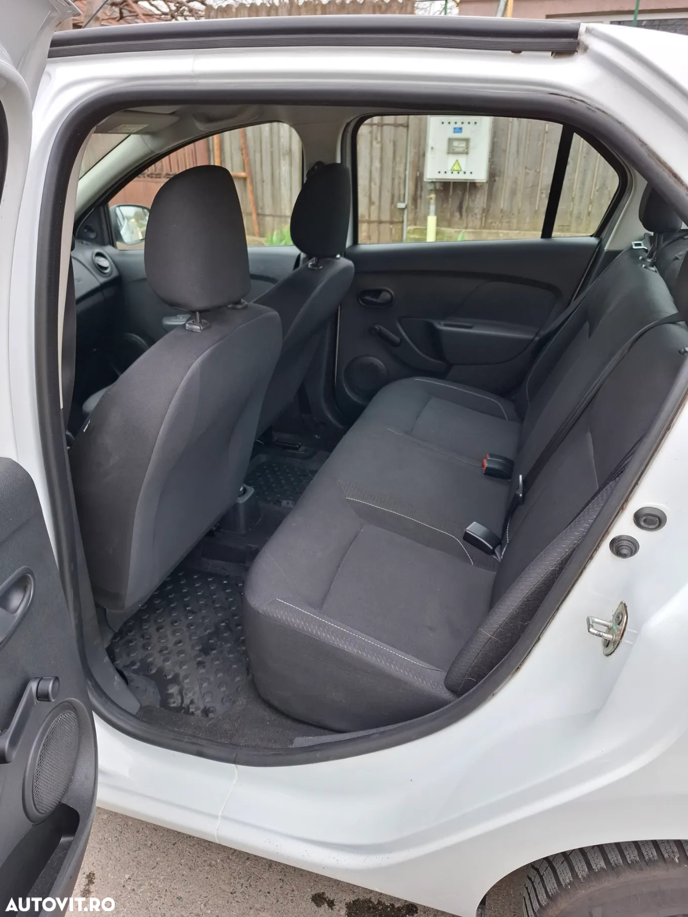 Dacia Logan MCV 1.0 SCe SL PLUS - 6