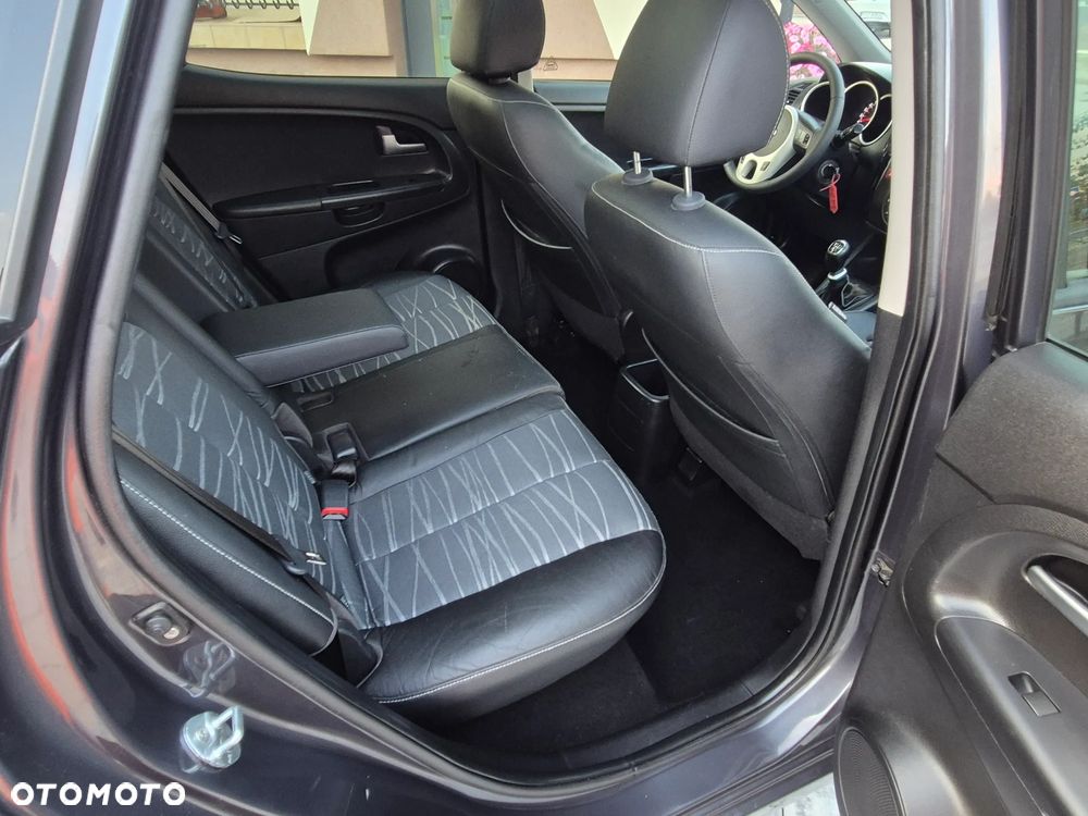 Kia Venga 1.4 M - 23