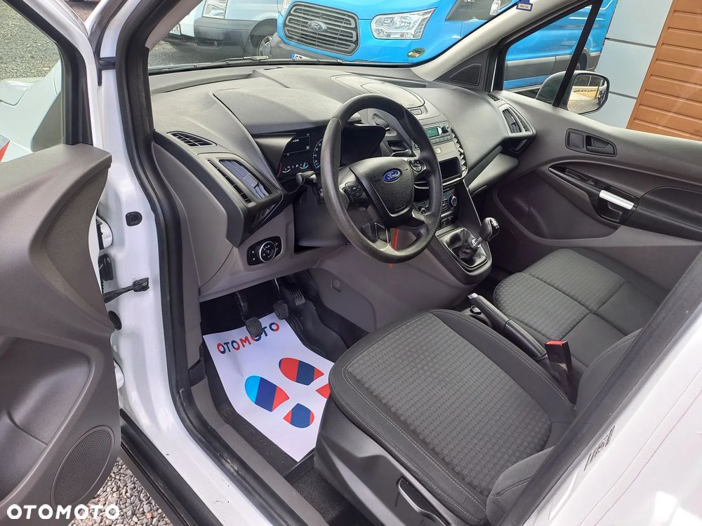 Ford Transit Connect - 13