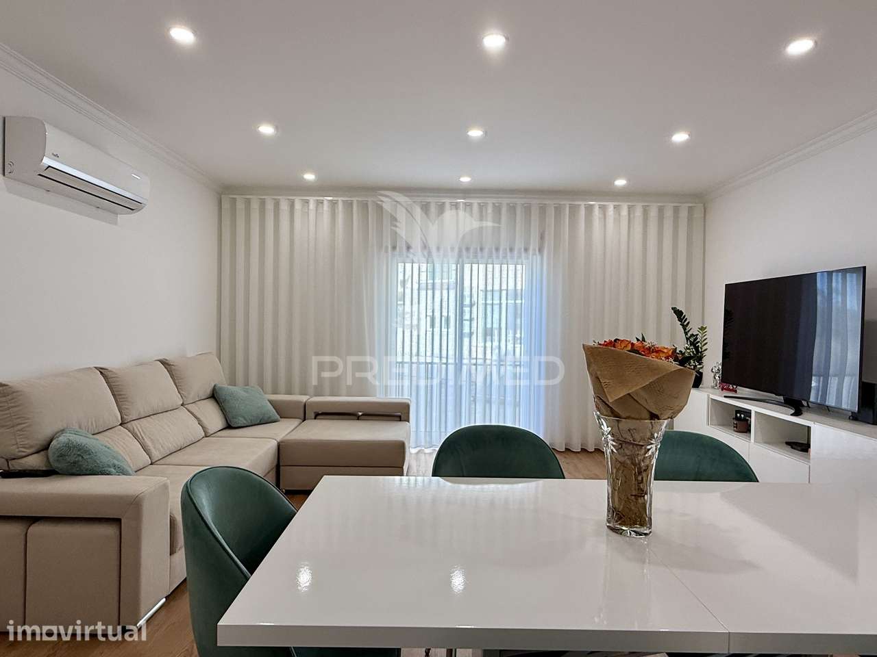 Apartamento T4 renovado, equipado e com 3 lugares de estacionamento... - Grande imagem: 4/40