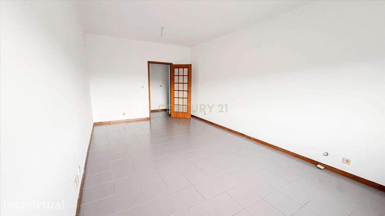 Apartamento T2+1 com garagem e elevador em Braga (São Vítor) - Grande imagem: 3/16
