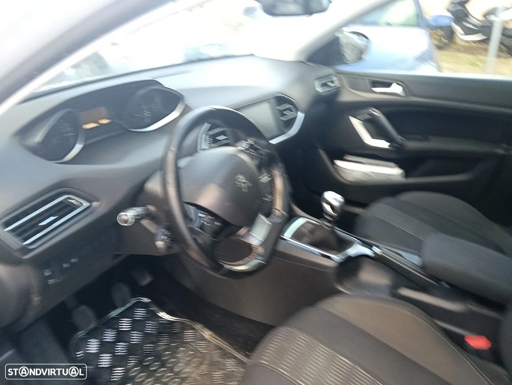 Peugeot 308 SW BlueHDi 120 Stop & Start Allure - 10