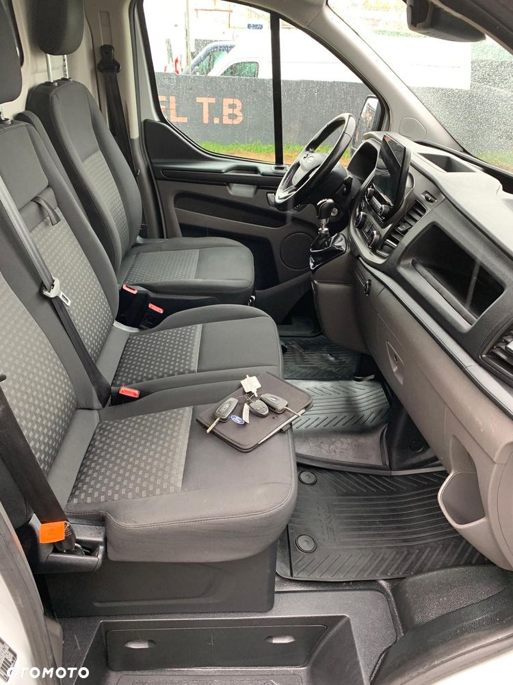 Ford Transit Custom - 14