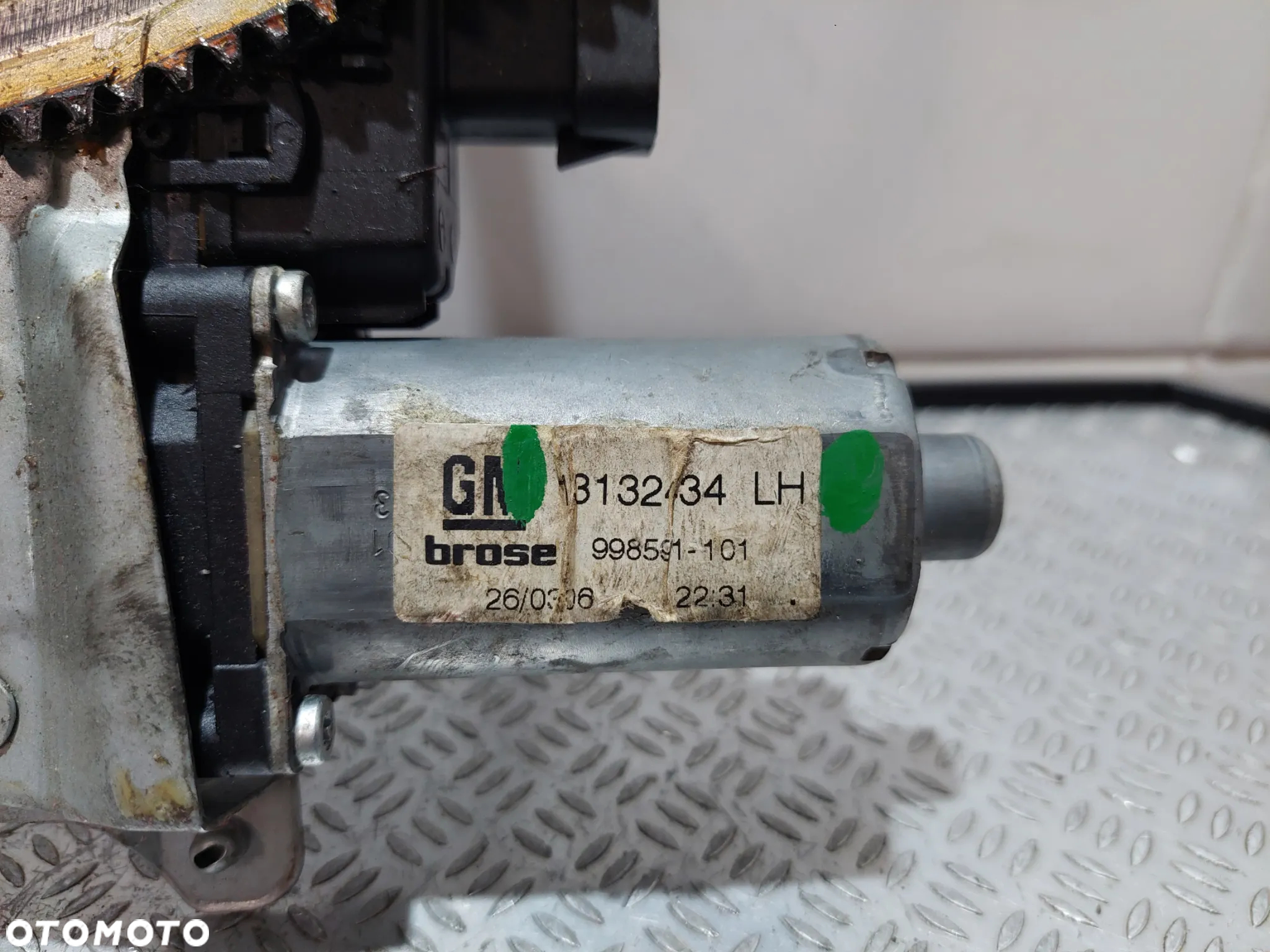 PODNOŚNIK MECHANIZM SZYBY LEWY PRZÓD OPEL ZEFIRA B R2006 NR 13132434LH - 2