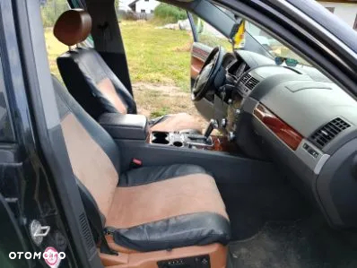 Volkswagen Touareg 3.0 V6 TDI Tiptr - 11