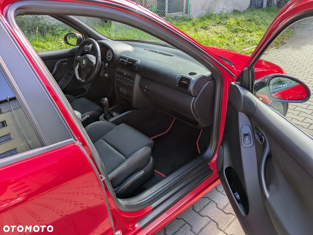 Seat Leon 1.8T Cupra R - 9