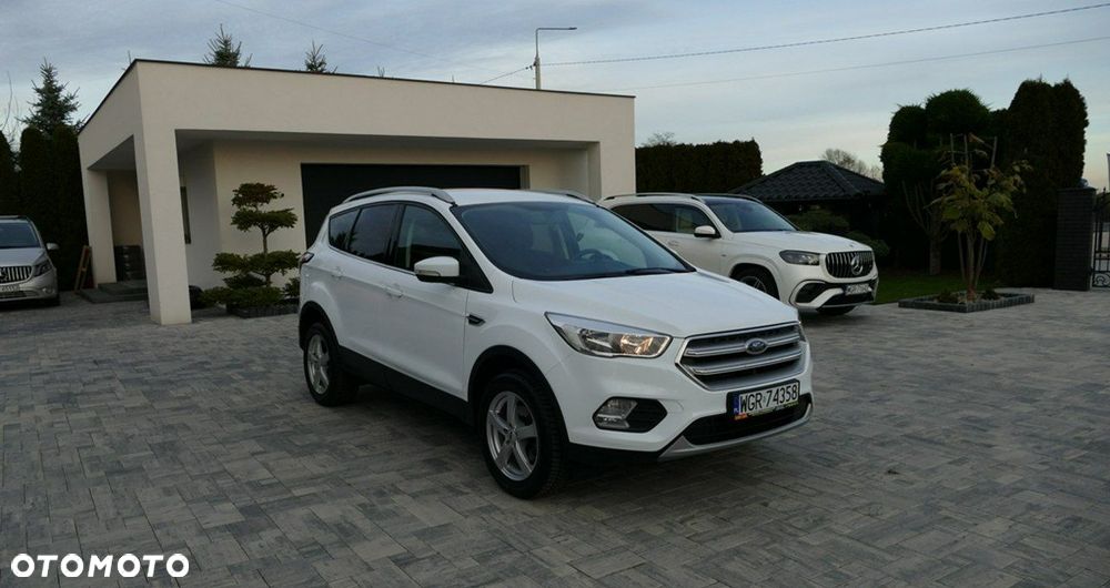 Ford Kuga - 17