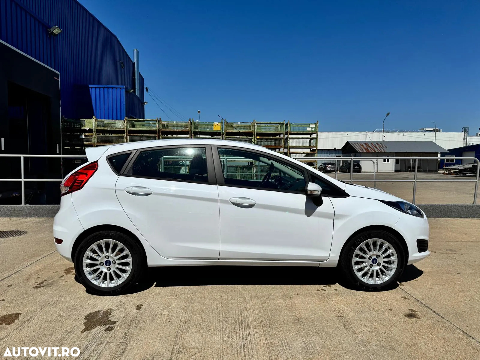 Ford Fiesta 1.0 Trend - 10