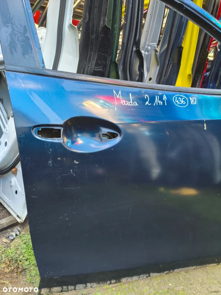 MAZDA 2 2014r- DRZWI PRAWE PRZEDNIE PRZÓD POZNAŃ GIEŁDA R19 - 2