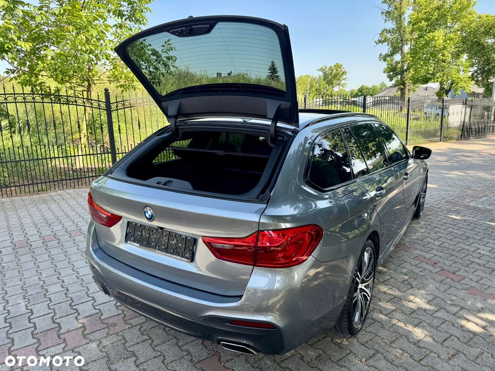 BMW Seria 5 520d M Sport - 22