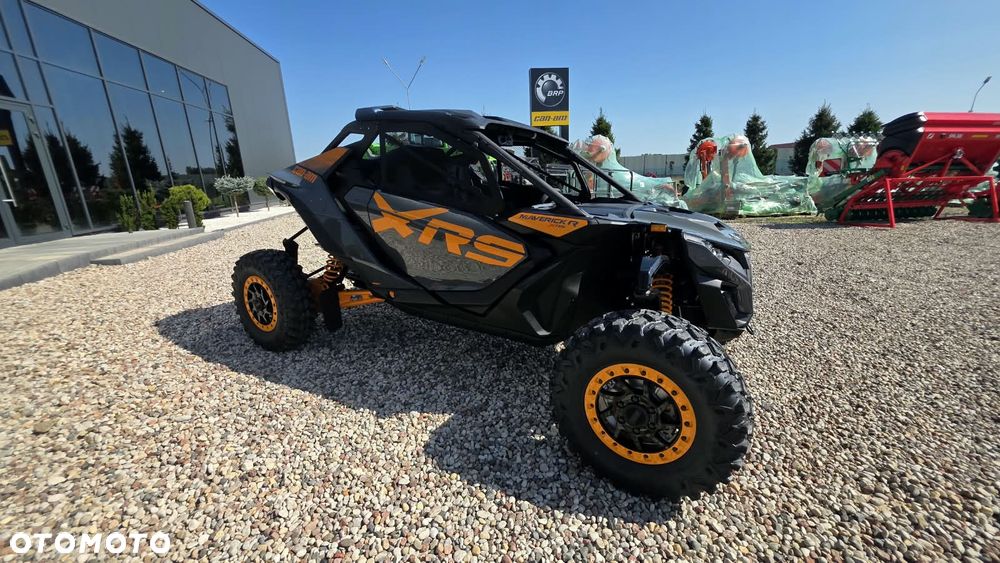 Can-Am Maverick - 4
