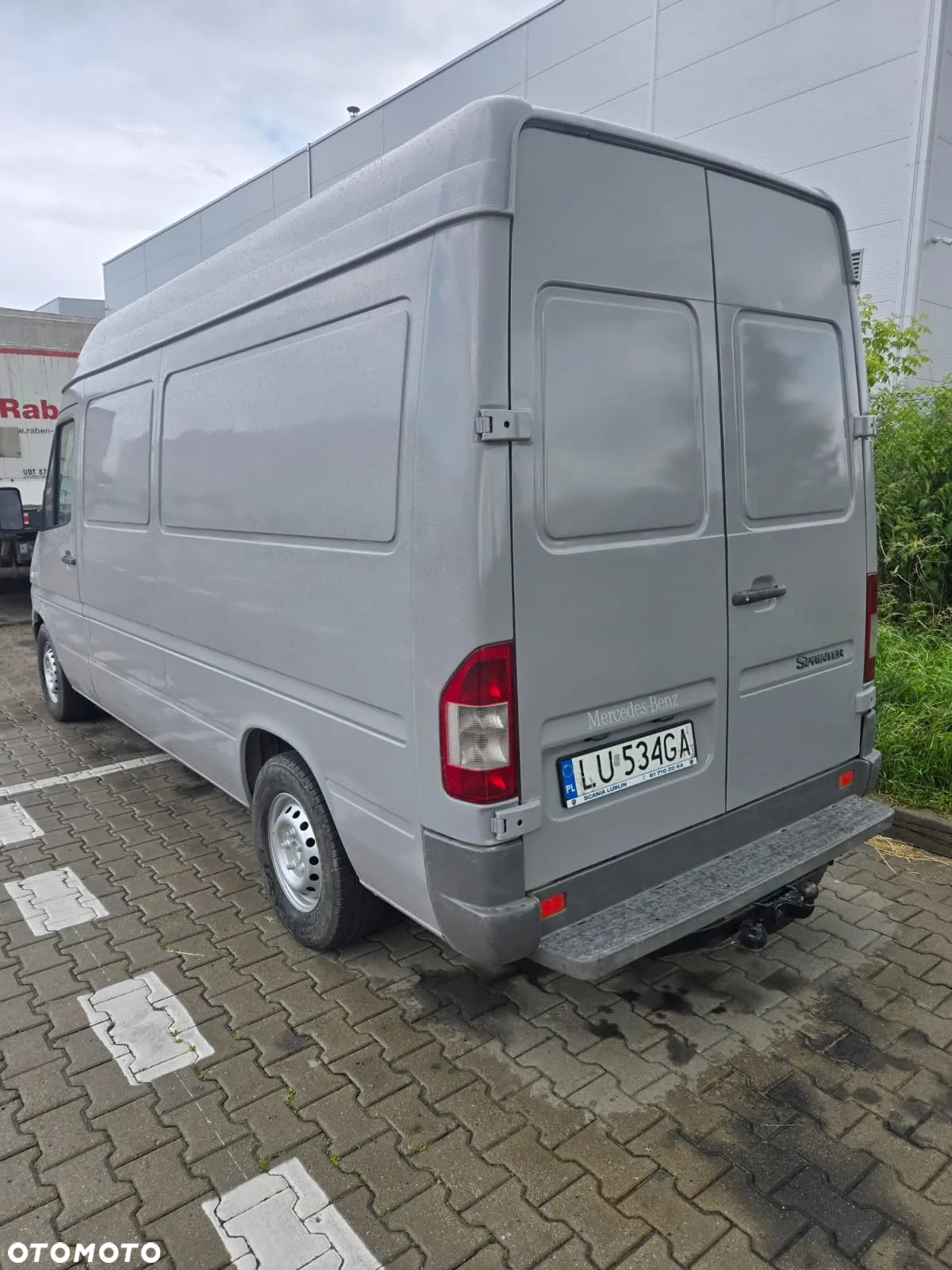 Mercedes-Benz Sprinter - 4